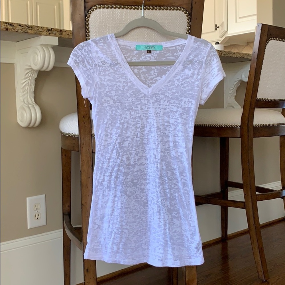 Karlie V-neck Tee